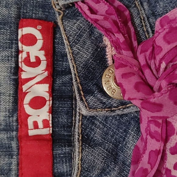 Bongo embroidered denim short - Picture 3 of 4